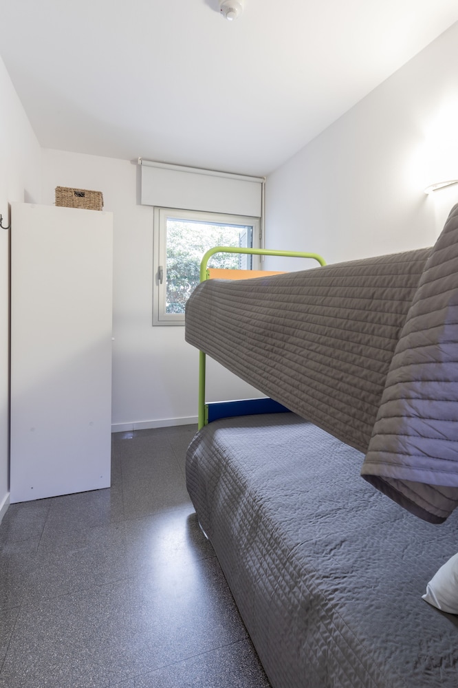 residencia universitaria resa campus del mar