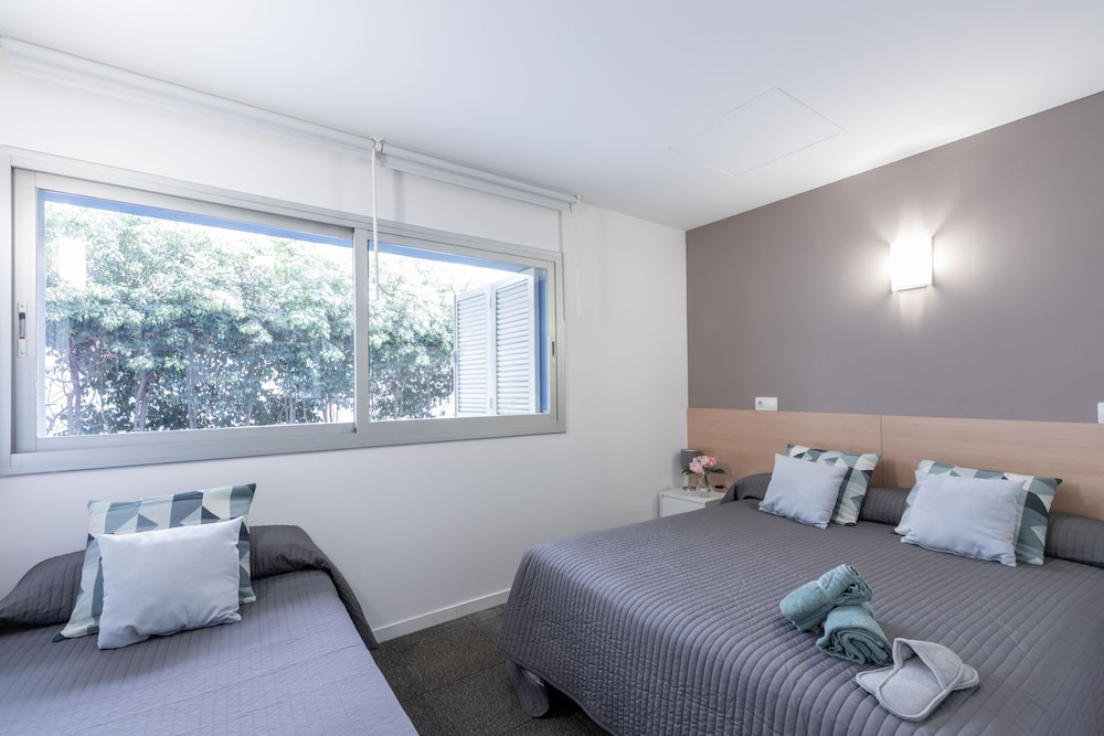 residencia universitaria resa campus del mar