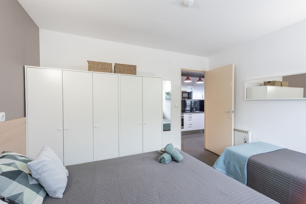 residencia universitaria resa campus del mar