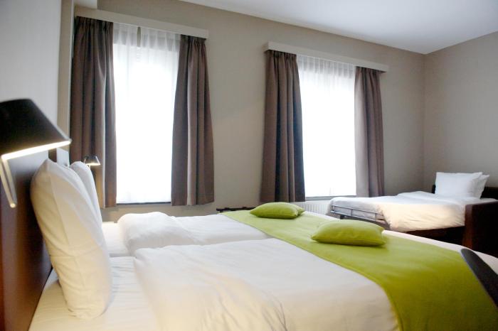 9hotel chelton