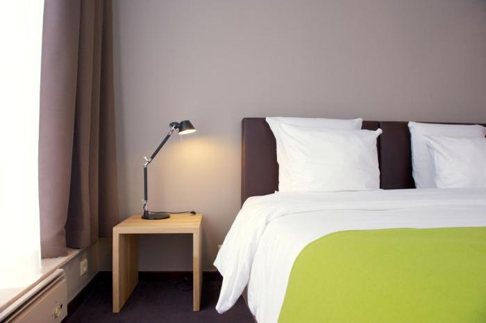 9hotel chelton