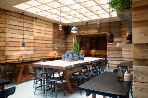 9hotel chelton