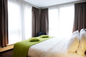 9hotel chelton