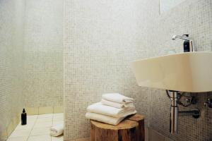 9hotel chelton
