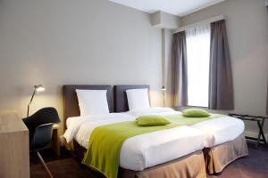 9hotel chelton