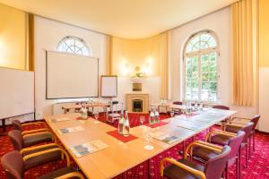 Grandhotel Esplanade,Hannover>>Bad Nenndorf,3 star