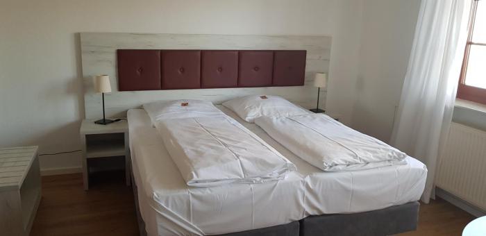 hotel and restaurant lindengarten