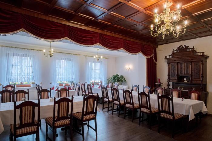 hotel and restaurant lindengarten