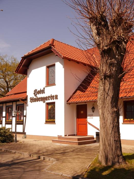 hotel and restaurant lindengarten