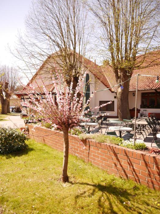 hotel and restaurant lindengarten