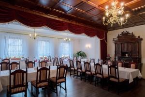 hotel and restaurant lindengarten