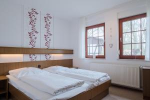 Hotel & Restaurant Lindengarten,Dahme-Spreewald>>Bersteland,3 star