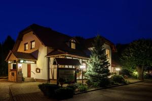 hotel and restaurant lindengarten