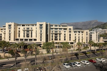 protea hotel by marriott cape town waterfront breakwater lodge