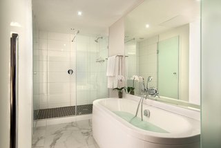 The Commodore Hotel,Western Cape>>Cape Town,4 star