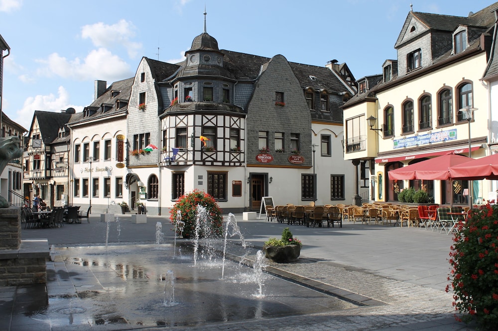 hotel simonis