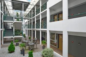 B&B Hotel Berlin Genshagen-Sud,Diedersdorf>>Berlin,2 star