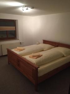 Knullhotel Tann-Eck,Berndshausen>>Baunatal,4 star