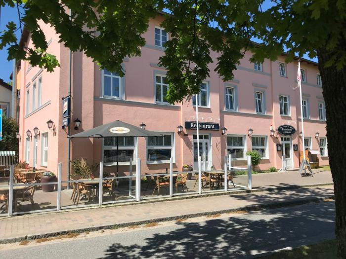 hafenhotel viktoria in lauterbach