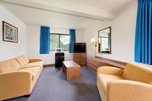 Super 8 By Wyndham Centerville,Iowa>>Centerville,2 star