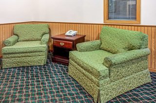 super 8 by wyndham mchenry fox lake area