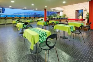 holiday inn express medellin by ihg
