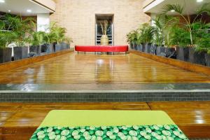 holiday inn express medellin by ihg