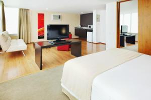 holiday inn express medellin by ihg