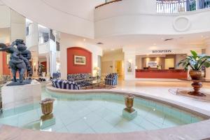 Phoenician Resort,,4 star