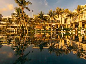 the moon beach museum resort