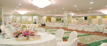 habitat hotel all suites jeddah