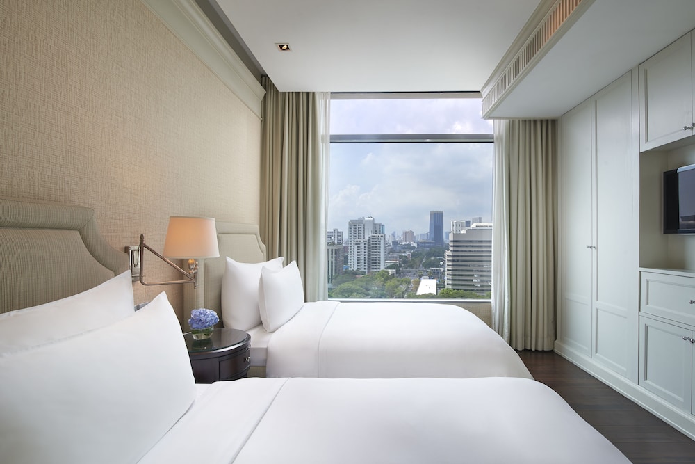 oriental residence bangkok