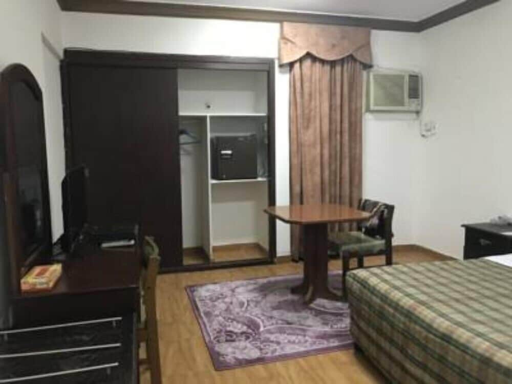 al mousafer hotel riyadh