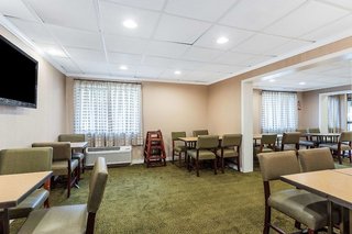 la quinta inn and suites by wyndham orlando south