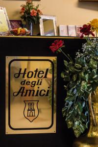 hotel degli amici