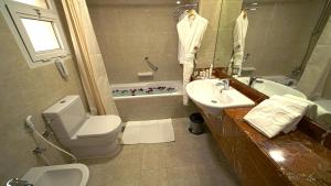 Rose Garden Hotel Apartments - Bur Dubai,Near Burjuman Mall,3 star