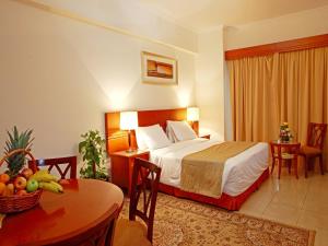 Rose Garden Hotel Apartments - Bur Dubai,Near Burjuman Mall,3 star
