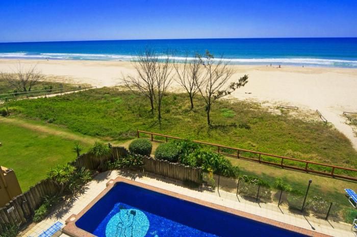 pelican sands beach resort