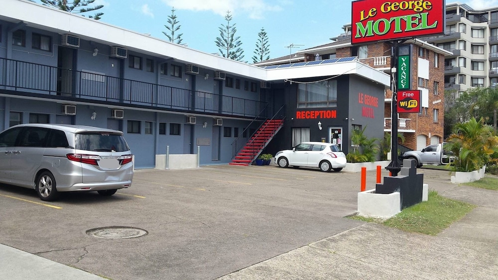 le george motel