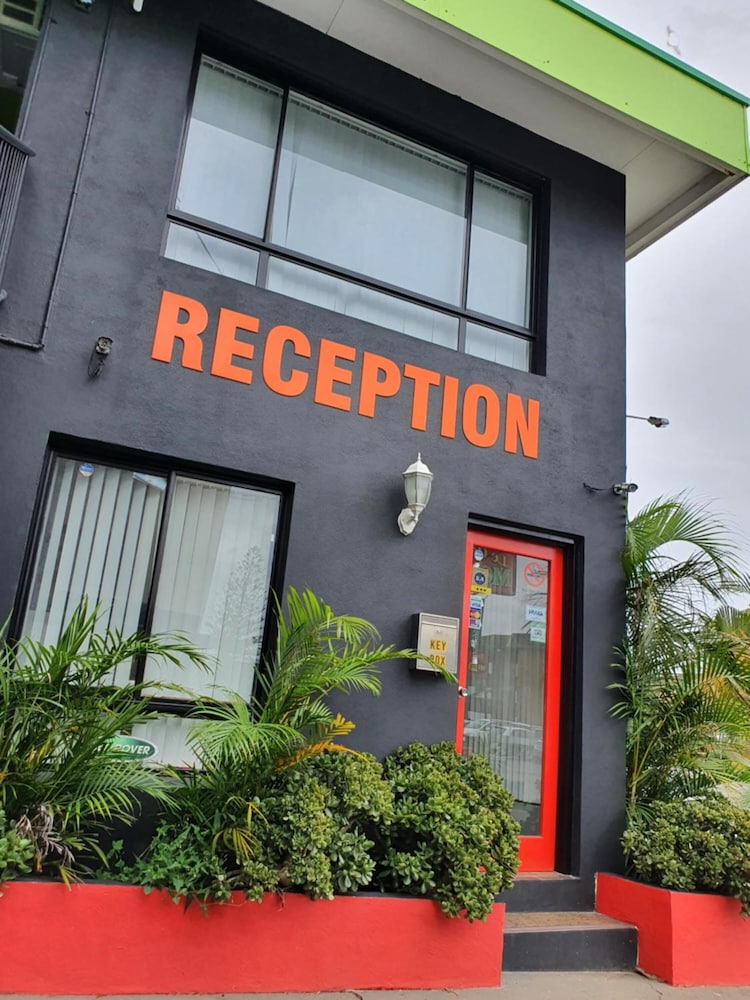 le george motel
