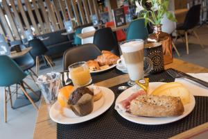 ibis charleroi airport brussels south