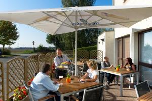 ibis charleroi airport brussels south