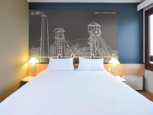 ibis charleroi airport brussels south