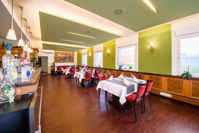 hotel restaurant vater rhein