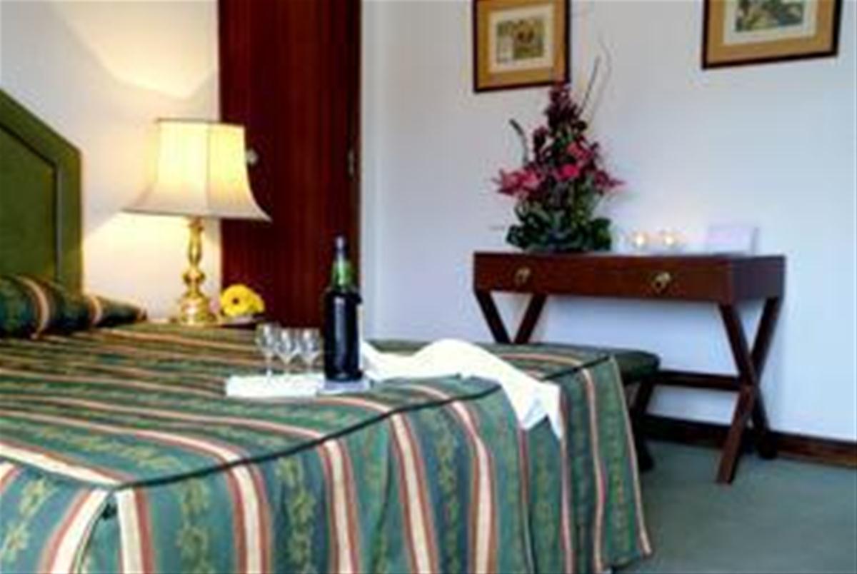 cascais city beach hotel