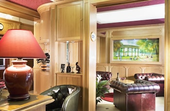 Hotel De La Felicite,Near Parc Monceau,3 star