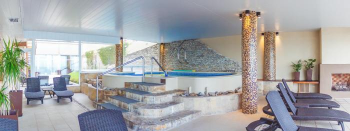 hotel las rocas