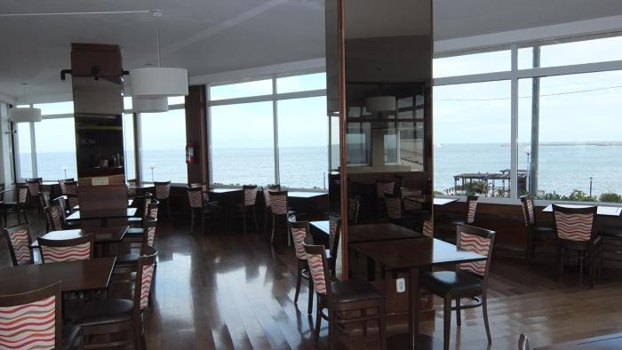 hotel las rocas