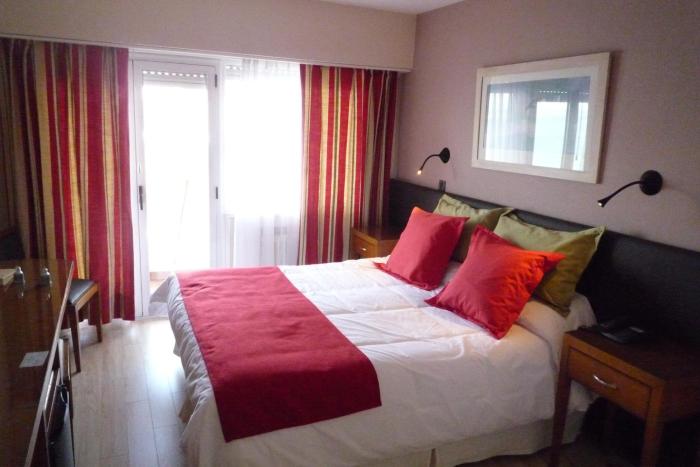 hotel las rocas