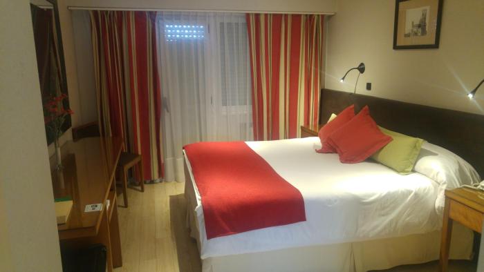 hotel las rocas